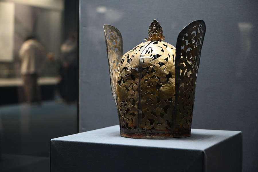 Cultural relics from Inner Mongolia showcased in Hohhot exhibit