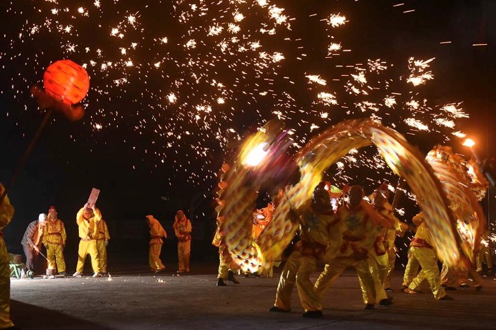 The Yongdong Fire Dragon a folk tradition in Sichuan
