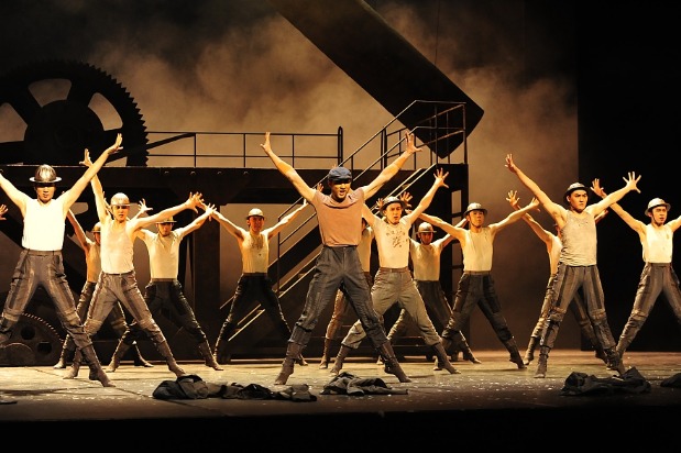 Dance drama pays tribute to oilfield workers