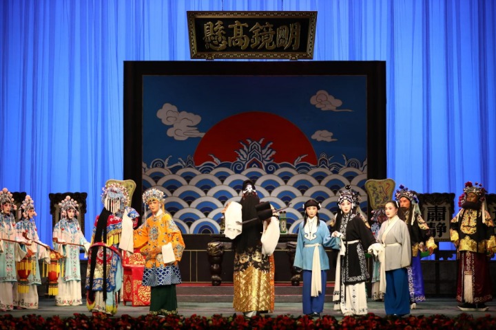 Classical Pingju Opera comes to Anhui theater
