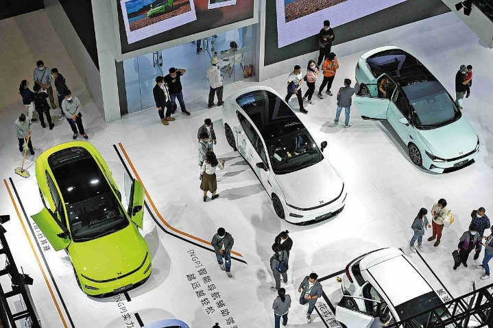 China relaxes restrictions, cuts taxes to boost auto sales
