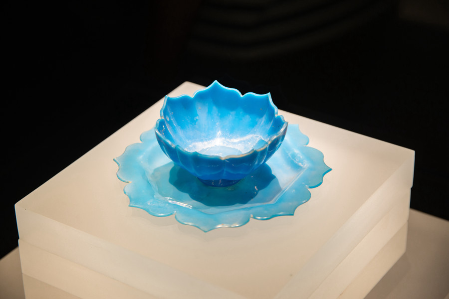 Lotus-shaped cup and saucer a rare glass ware in Gansu museum collection
