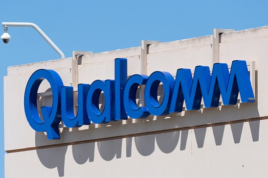 Qualcomm unveils new smartphone chips