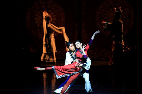 China's original ballet productions: Dramatic and exciting stories on pointe shoes