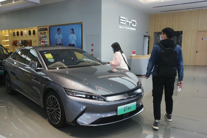 China's car purchase tax cut benefits over 1m cars in one month