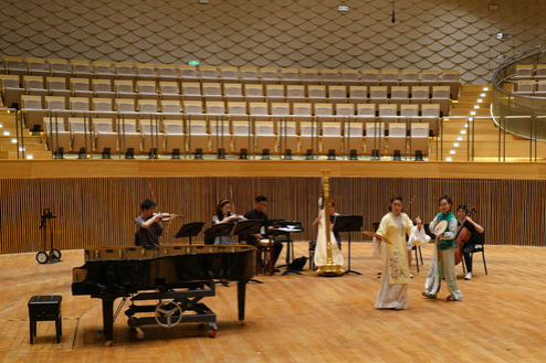 Kunqu Opera join harp quintet to breathe new life into the music