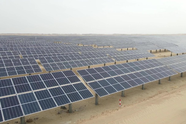 PV power station in Inner Mongolia's Badain Jaran Desert