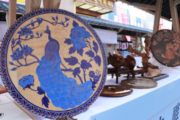 Intangible cultural heritage items liven up Yinchuan