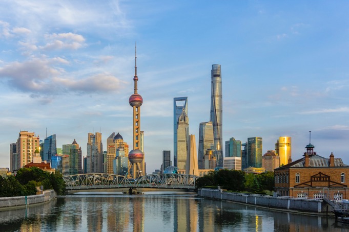 Shanghai reports GDP drop in H1, positive signs in June