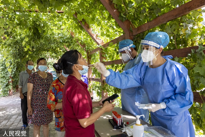 Summer crowds may have impacted Xinjiang outbreak