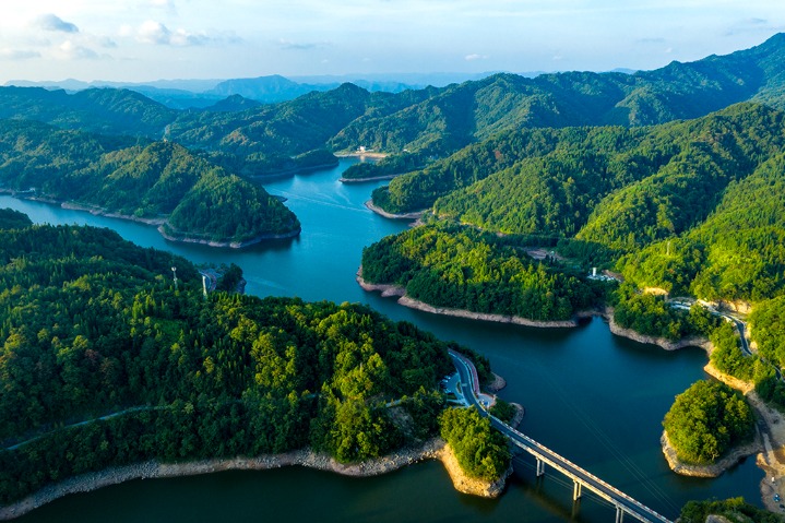 Artificial Chongqing lake gives off blue sapphire hue
