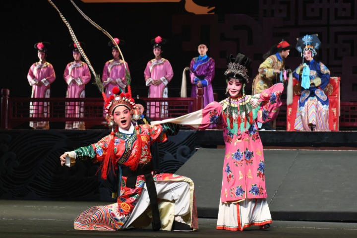 Original work highlights glamour of Hui Opera