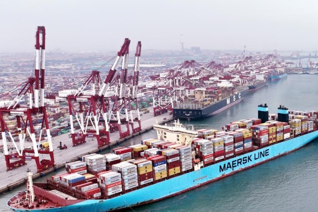 Container throughput in Chinese ports rises in first eight months