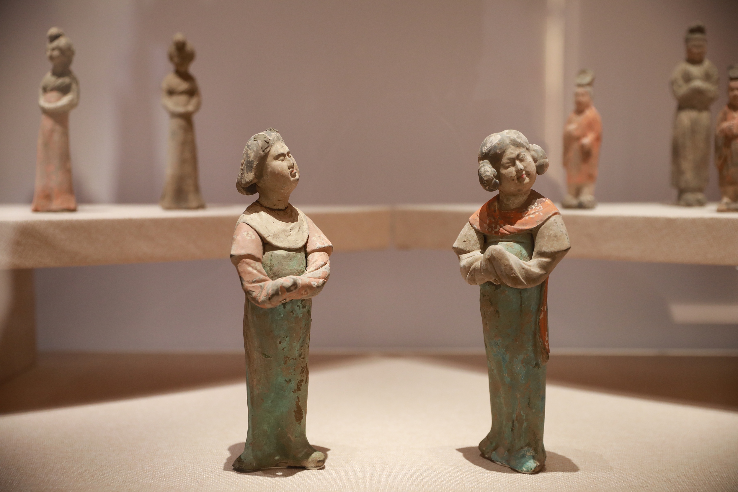 Archaeological finds from Tang Dynasty tomb on exhibit in Xi’an