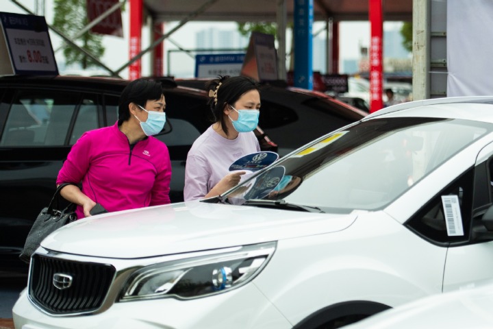 China's auto sales up 25.7% in September