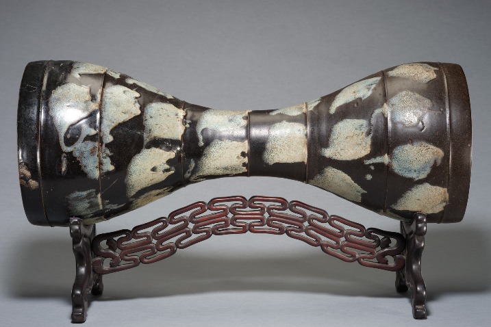 Tang Dynasty ceramic waist drum