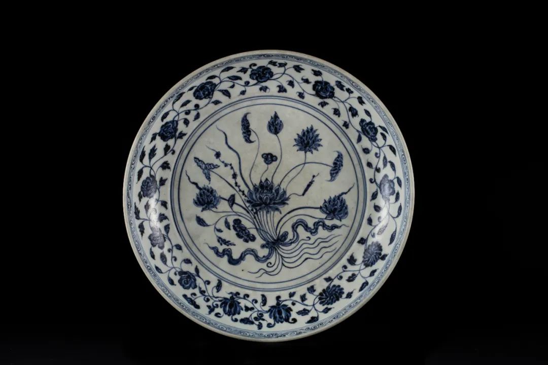 Get a glimpse of Ming Dynasty blue-and-white porcelain at Shandong exhibit