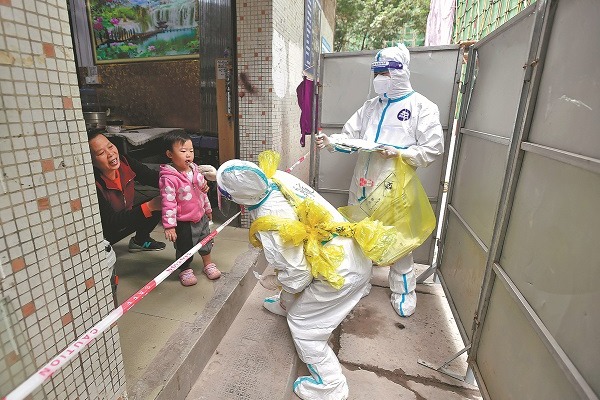 In Chongqing, local virus transmission falls