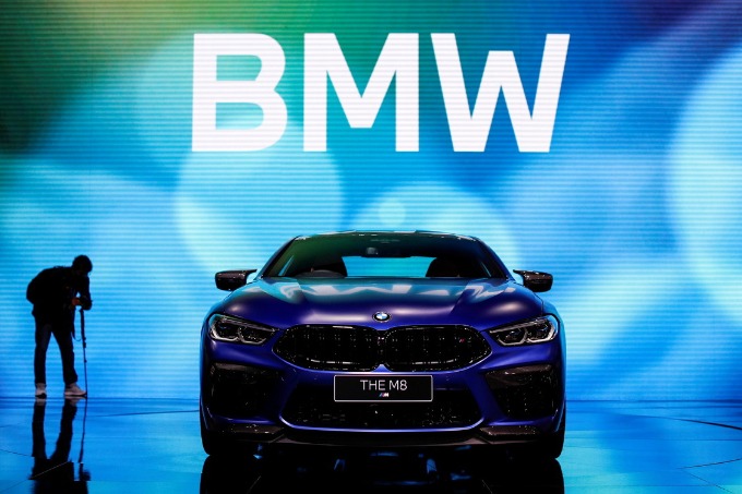 BMW invests $1.41b to expand battery plant