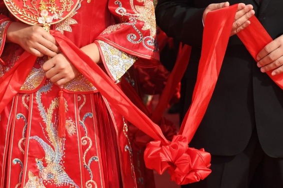 Demographer unties China's falling marriage conundrum