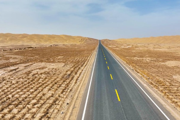 Desert highway in southern Xinjiang opens