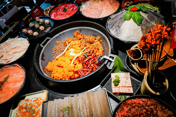 Chongqing hotpot restaurant opens in Beijing