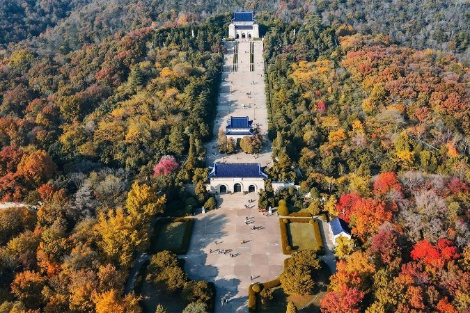 Picturesque views of Sun Yat-sen Mausoleum in late autumn