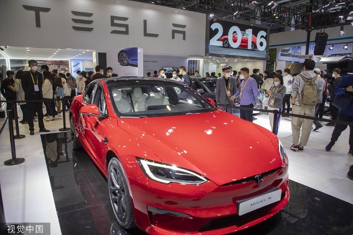 Tesla to produce simpler car model in Shanghai