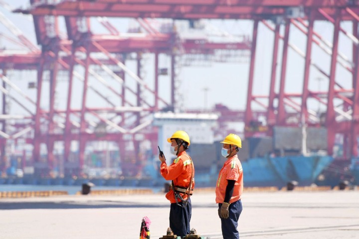 Economic recovery speeds up in China