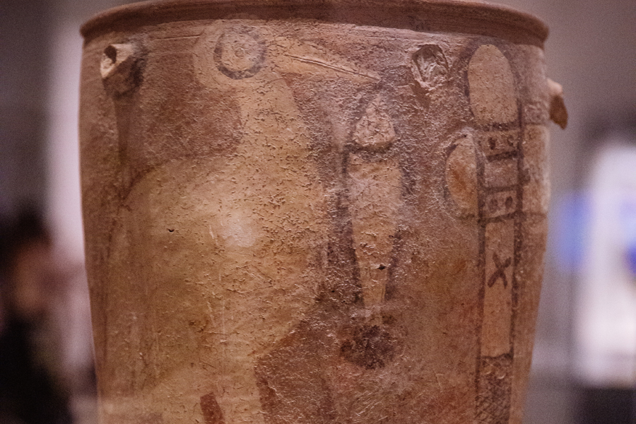 Neolithic pottery urn records owner’s heroic deed through painting