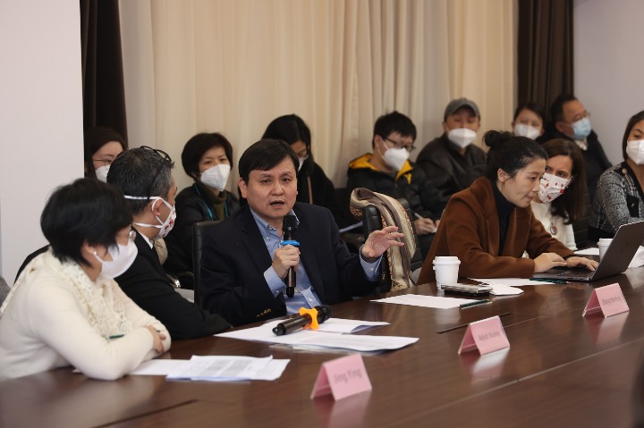 Shanghai COVID-19 experts hold dialogue with expats