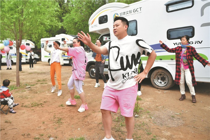 Recreational vehicles taking roads by storm as China embraces wanderlust