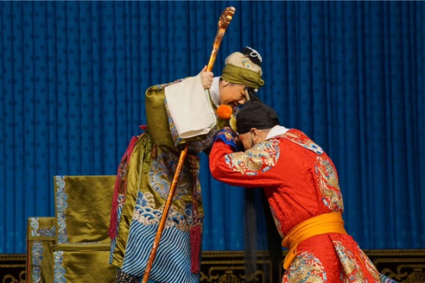 Peking Opera: The Fourth Son of the Yang Family Visits His Mother