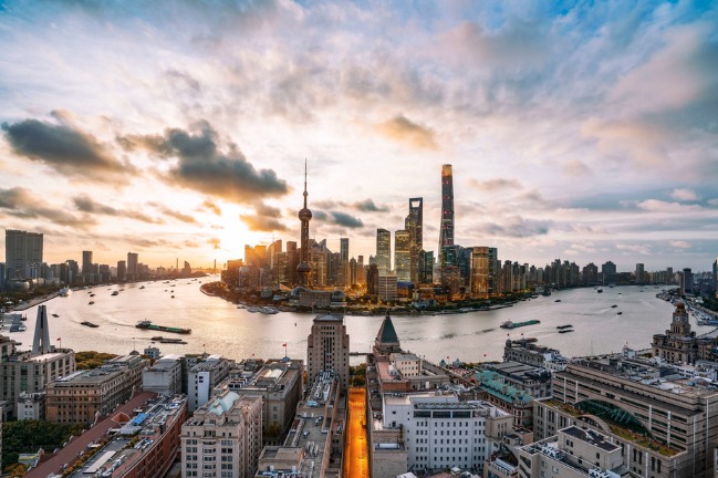 Shanghai's law-based business environment improving