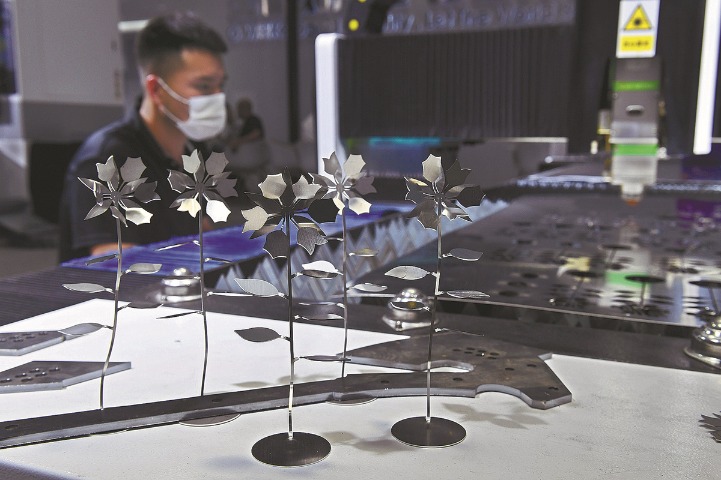 Big gains overseas highlight laser equipment firms