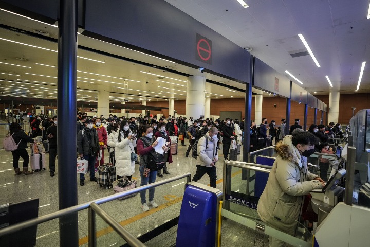 China's daily entry, exit trips hit record high since epidemic