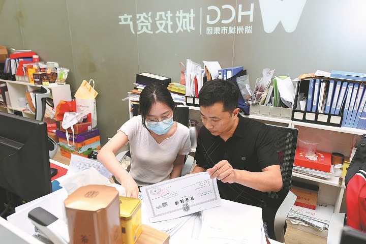 China's market regulator to step up support to self-employed businesses