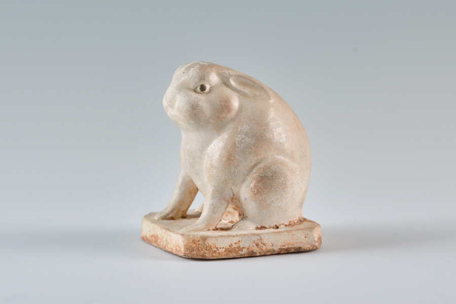 Tang Dynasty white-glazed hare