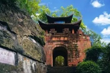 Chongqing brings history to life with archaeology tours