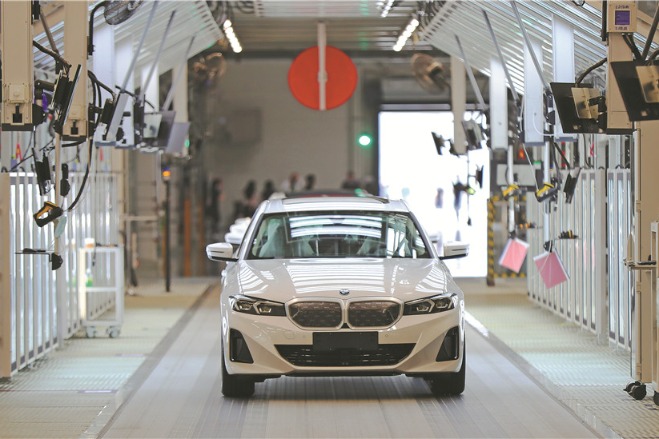 BMW Brilliance's five millionth car rolls off production line