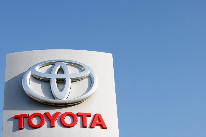 Toyota to recall 22,965 imported Lexus cars in China