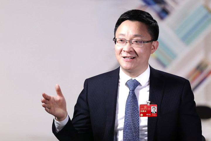 NPC deputy calls for more efforts toward China's large language models
