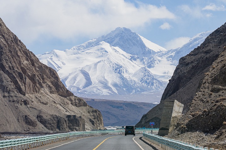 Muztagh Ata in Xinjiang is known as the ‘Father of ice mountains’