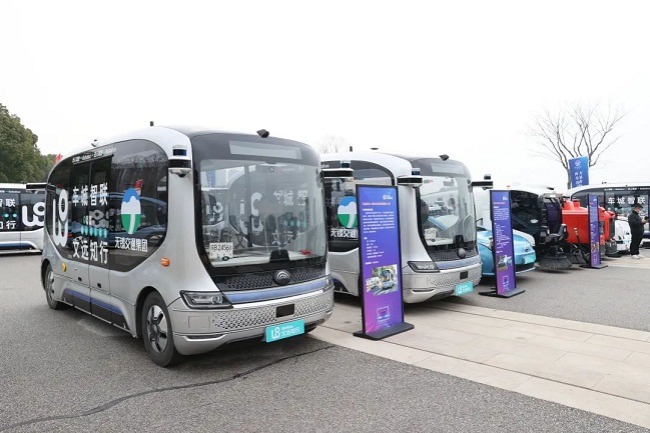 First commercial intelligent connected vehicles put into use in Wuxi
