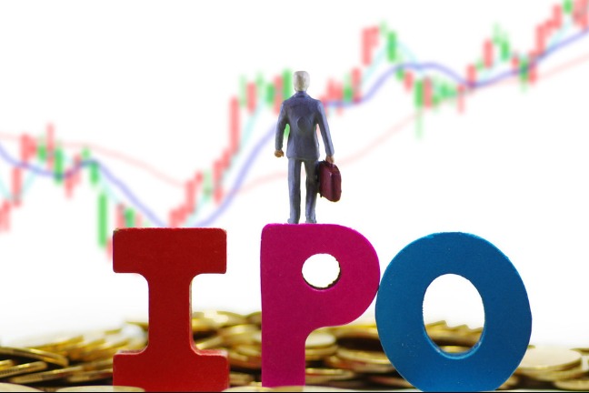 Registration-based IPOs adopted on main boards of Shanghai, Shenzhen bourses