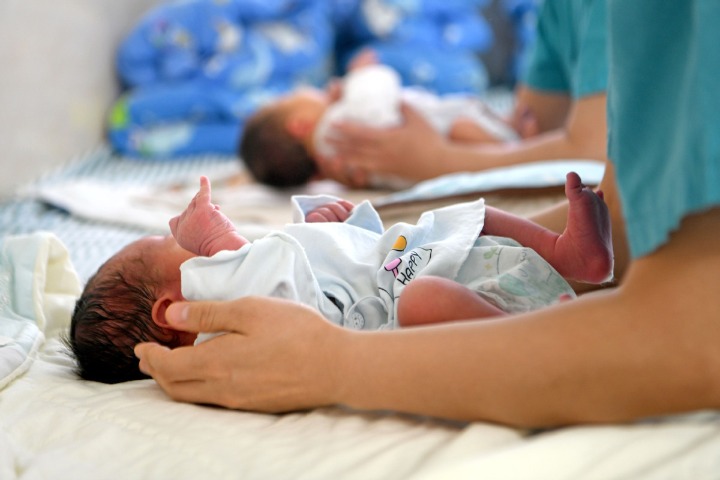 Shenyang offers subsidy for having a third child