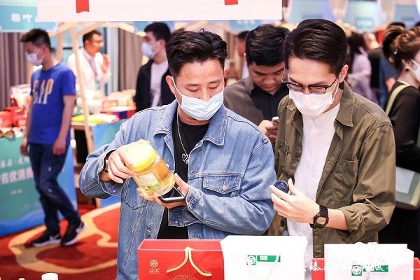 Xi'an products prove a big hit at expo in Haikou