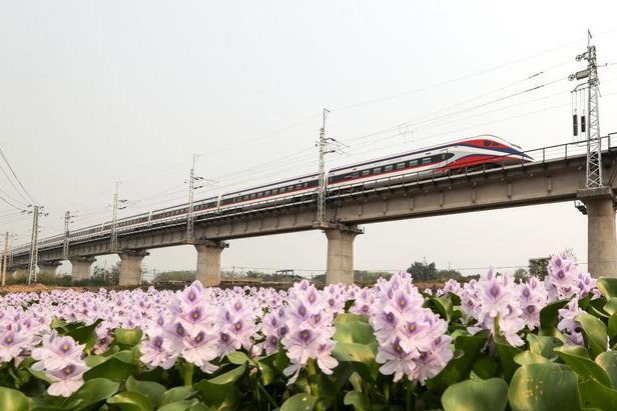 China-Laos passenger rail gets running