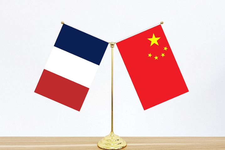 China, France enhance biz links