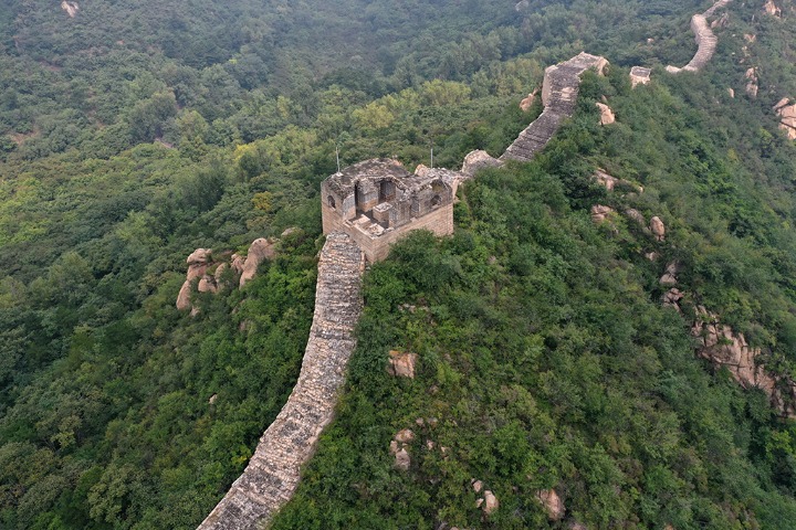 Longquanyu Great Wall offers magnificent views